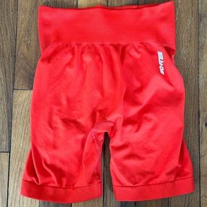Bo + Tee High Wast Scrunch Shorts | Neon Red / Orange | Size Small